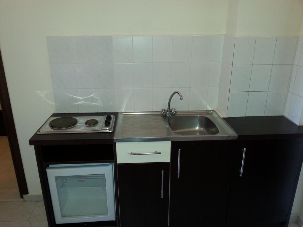 Rose Hotel Фалираки Стая снимка