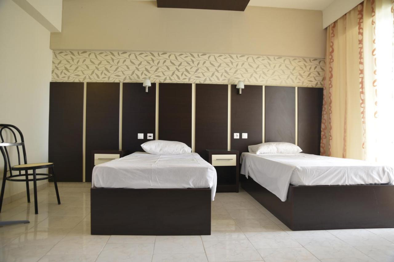 Rose Hotel Фалираки Екстериор снимка