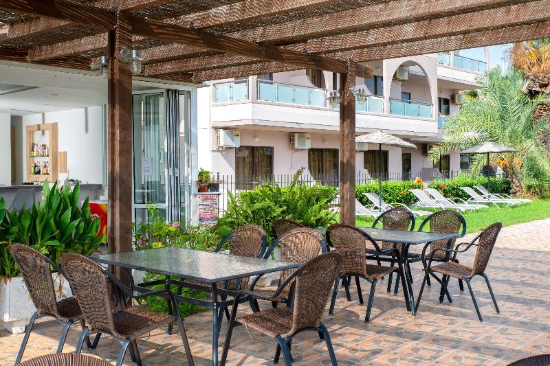 Rose Hotel Фалираки Екстериор снимка